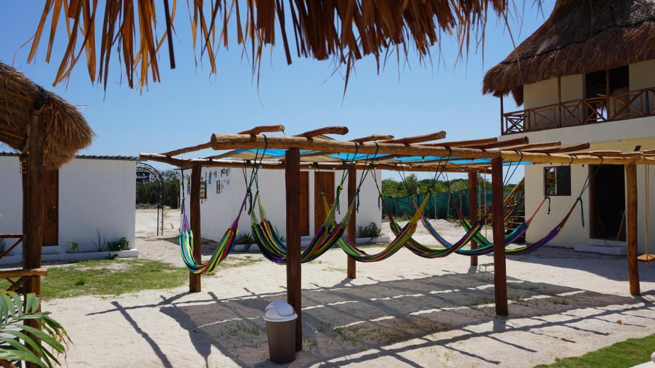 Hotel Casa Frida Chelem Exterior foto